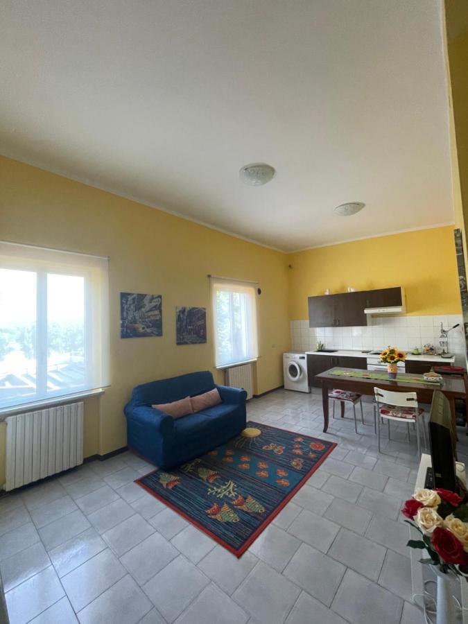 Alloggio Flaminia Con Parcheggio Di Proprieta! Беваня Екстериор снимка